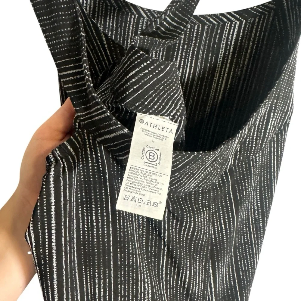 Athleta Arrival Maxi Dress Amara Stripe Black White Athleisure Size Medium - Picture 7 of 7